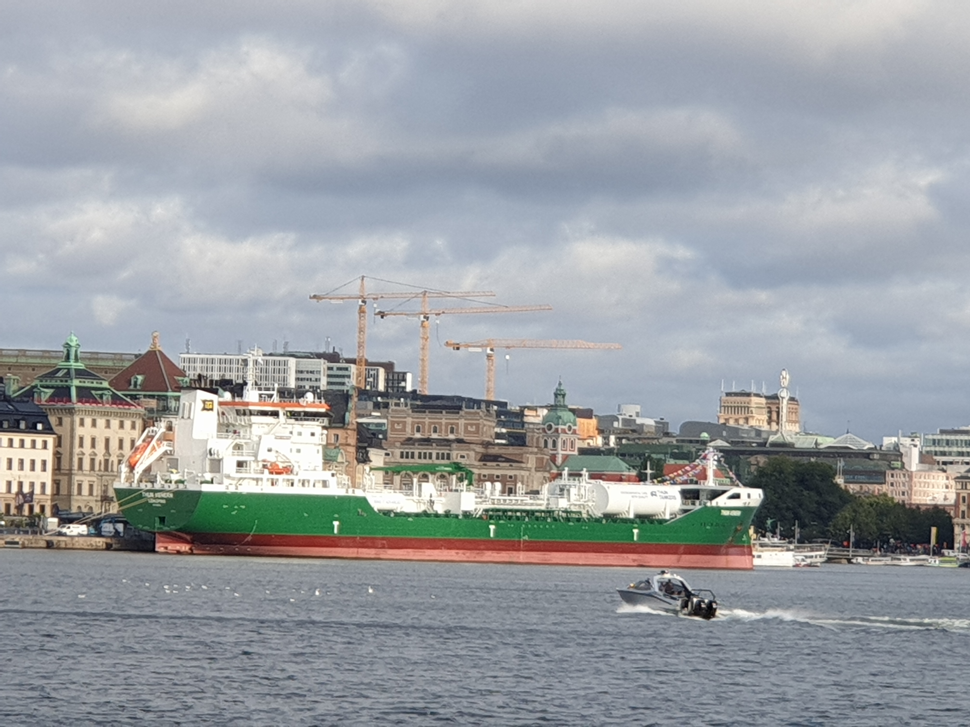 LNG-tankern Thun Venern.
