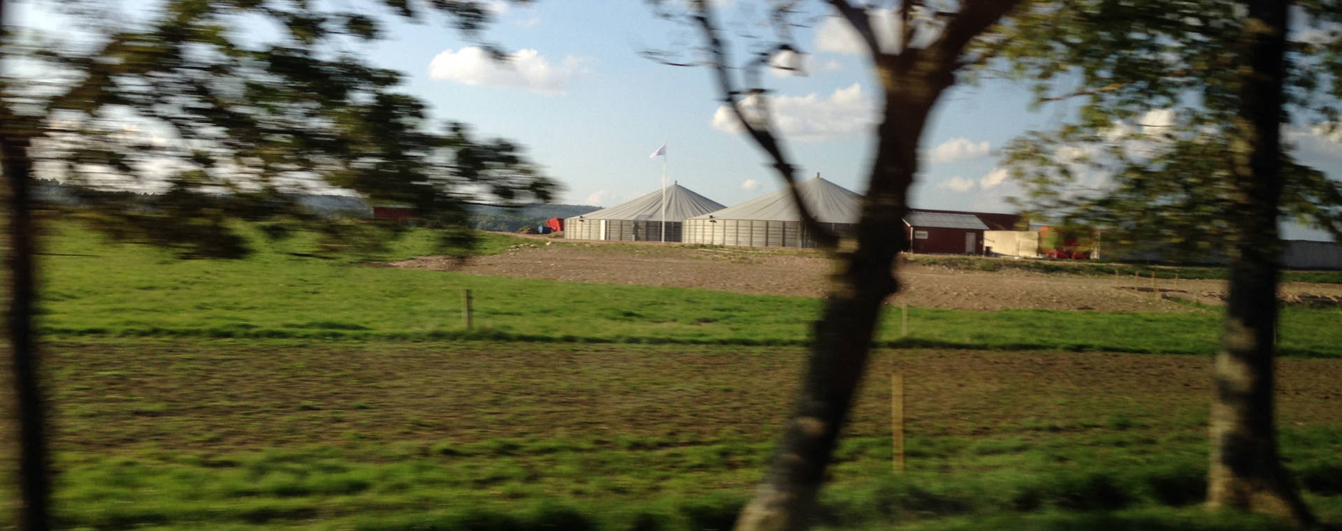 Bild på produktionsanläggning för biogas.